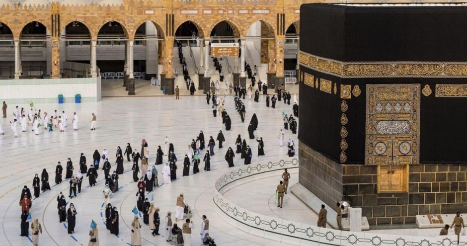 How to Balance Spirituality and Practicality in Umrah