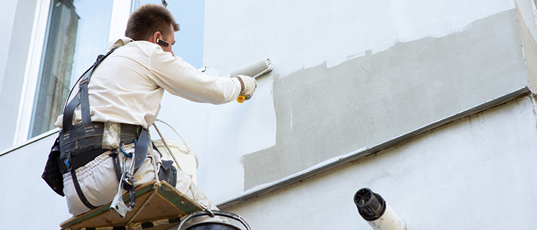 Spray Or Brush And Roll: What’s The Best Method For Exterior Painting?